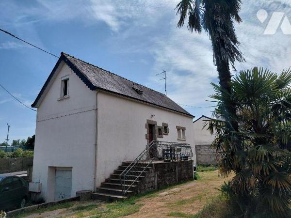 Maison 4 pièces à vendre - Pontivy (56300) - Morbihan

À proximité du centre-ville de Pontivy...
