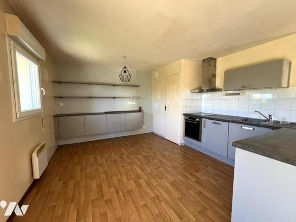 ETABLES SUR MER - Proche commerces, appartement T3 en rez-de-jardin avec terrasse privative, parking