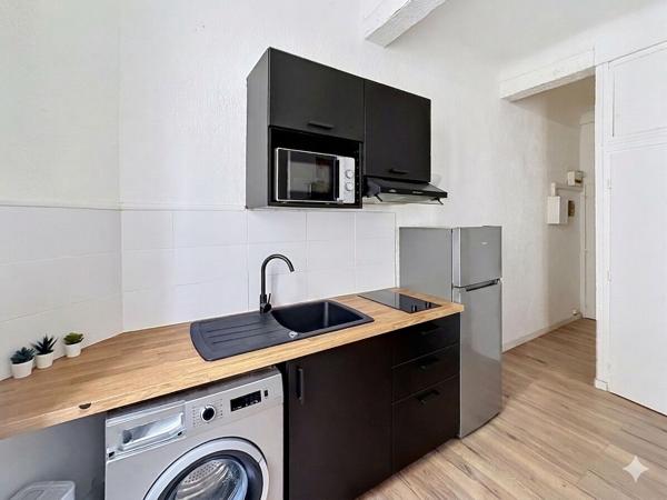 Appartement Marseille 1 pièce(s) 28 m2
