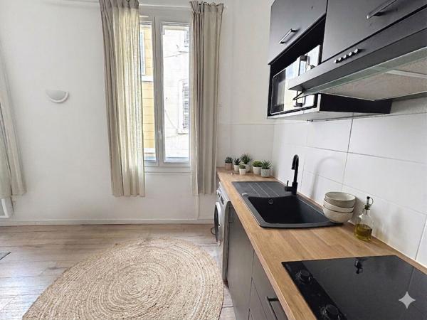 Appartement Marseille 1 pièce(s) 28 m2