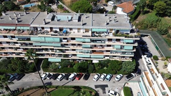 A VENDRE - NICE CAUCADE : Appartement 3 pièces de 63m2, terrasse, parking