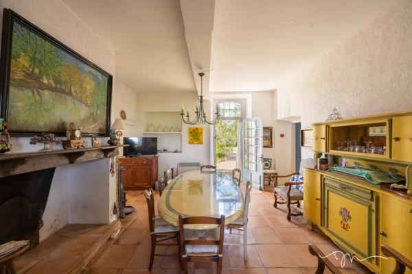 Vic-en-Bigorre (65500) Superbe Bigourdane de 348m2 sur 2 niveaux, avec jardin, piscine et dépendances