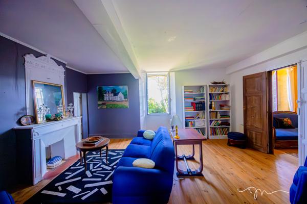 Vic-en-Bigorre (65500) Superbe Bigourdane de 348m2 sur 2 niveaux, avec jardin, piscine et dépendances