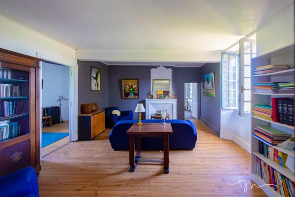 Vic-en-Bigorre (65500) Superbe Bigourdane de 348m2 sur 2 niveaux, avec jardin, piscine et dépendances