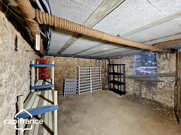 Thouars (79) – Idéal investissement locatif ou premier achat : maison de ville 65m²  avec jardin et stationnement privé