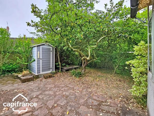 Thouars (79) – Idéal investissement locatif ou premier achat : maison de ville 65m²  avec jardin et stationnement privé