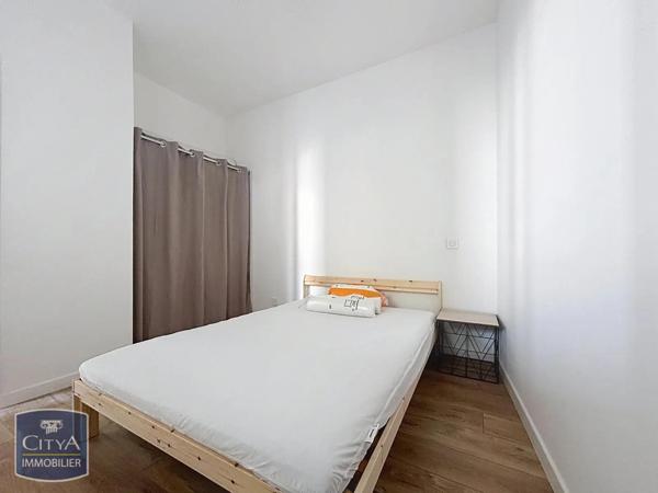Appartement à louer 2 pièces 31.02m² Nîmes (30000)