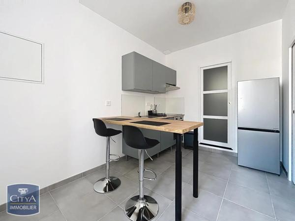 Appartement à louer 2 pièces 31.02m² Nîmes (30000)