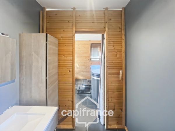 LES TAILLADES, maison individuelle de plain pied de 210 m2, en campagne, 4 chambres, sur un terrain de 2900 m2 environ, piscinene