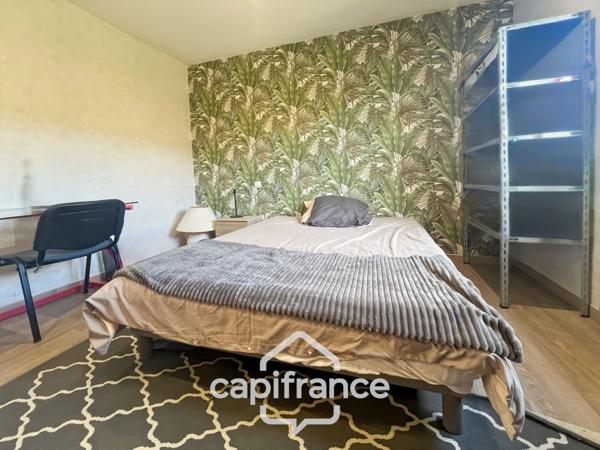 LES TAILLADES, maison individuelle de plain pied de 210 m2, en campagne, 4 chambres, sur un terrain de 2900 m2 environ, piscinene