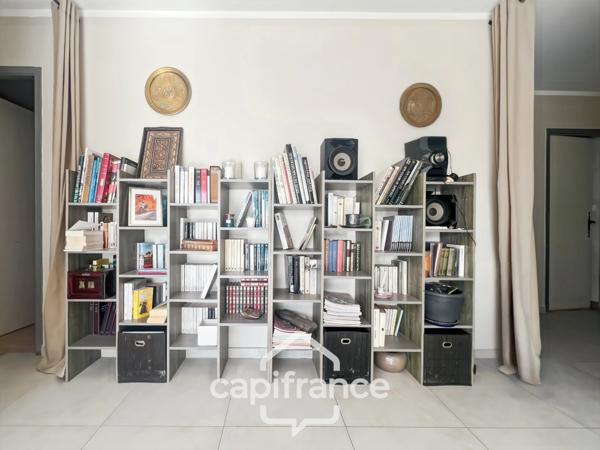 LES TAILLADES, maison individuelle de plain pied de 210 m2, en campagne, 4 chambres, sur un terrain de 2900 m2 environ, piscinene