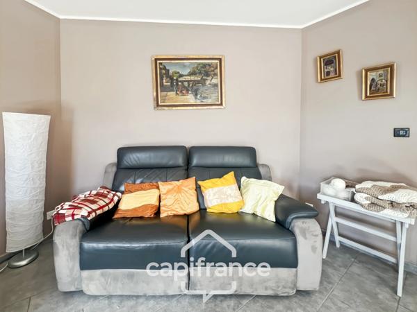 LES TAILLADES, maison individuelle de plain pied de 210 m2, en campagne, 4 chambres, sur un terrain de 2900 m2 environ, piscinene