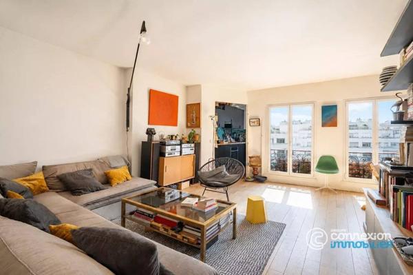 DERNIER ETAGE - ASCENSEUR - VUE DEGAGÉE