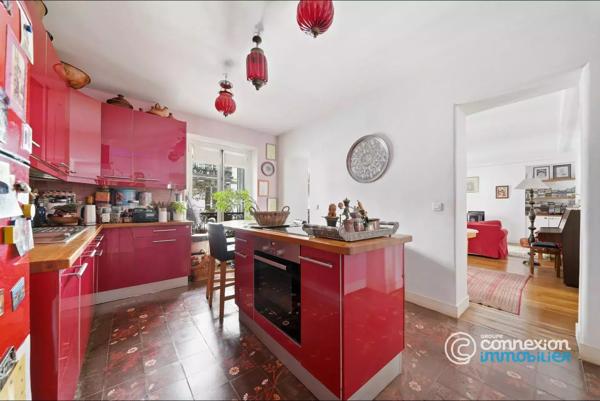 Appartement familial de caractère - lumière, charme de l’ancien et plan idéal