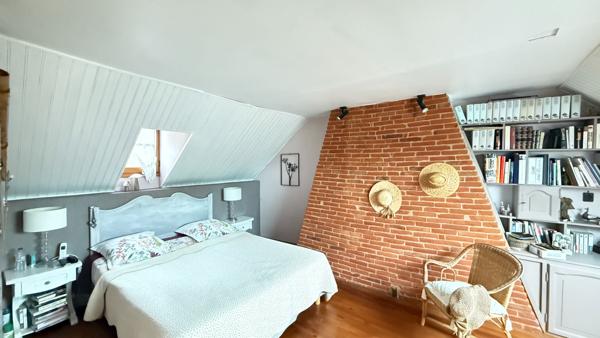 NOAILLES PROCHE, MAISON 6 PIECES,  3 CHAMBRES, BUREAU, DEPENDANCE, ACCES PMR, JARDIN CLOS