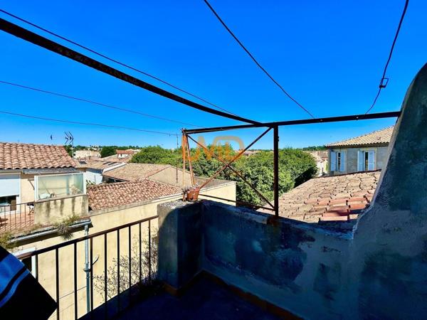 immeuble à rénover centre de nîmes, 4 appartements plus 2 studios