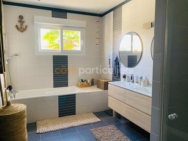 Vente Maison173,5 m² - 8 Pièces - CHATENOY EN BRESSE (71380)