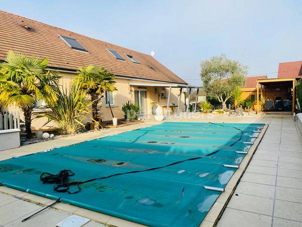 Vente Maison173,5 m² - 8 Pièces - CHATENOY EN BRESSE (71380)