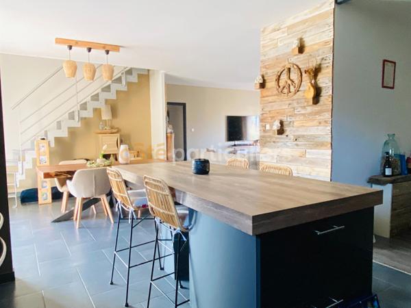 Vente Maison173,5 m² - 8 Pièces - CHATENOY EN BRESSE (71380)