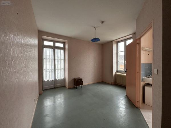 Immeuble à vendre à Nolay en Côte-d'Or (21340), ref : 21074-212-21074