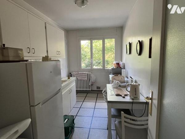 Nantes face au Parc de Procé, beau T3, balcon sud, ascenseur.