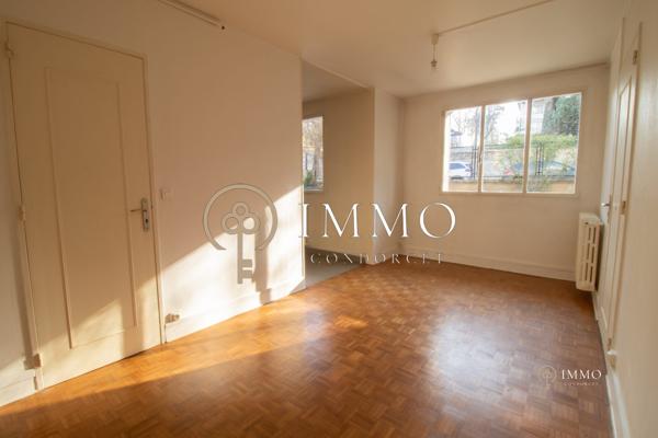 Studio sur rue calme