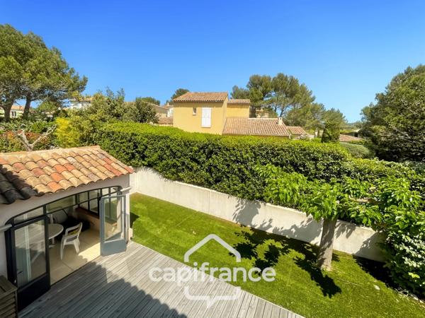 Bienvenue dans votre nouvelle villa familiale et élégante  au Domaine et golf de Pont royal, 4 chambres, 110 m2 , jardin 556 m2