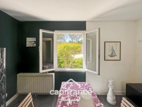 Bienvenue dans votre nouvelle villa familiale et élégante  au Domaine et golf de Pont royal, 4 chambres, 110 m2 , jardin 556 m2