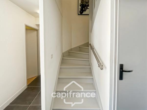 Bienvenue dans votre nouvelle villa familiale et élégante  au Domaine et golf de Pont royal, 4 chambres, 110 m2 , jardin 556 m2