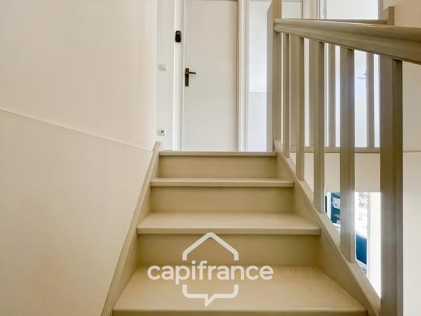 Bienvenue dans votre nouvelle villa familiale et élégante  au Domaine et golf de Pont royal, 4 chambres, 110 m2 , jardin 556 m2