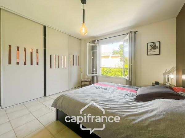 Bienvenue dans votre nouvelle villa familiale et élégante  au Domaine et golf de Pont royal, 4 chambres, 110 m2 , jardin 556 m2