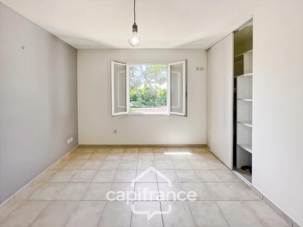 Bienvenue dans votre nouvelle villa familiale et élégante  au Domaine et golf de Pont royal, 4 chambres, 110 m2 , jardin 556 m2