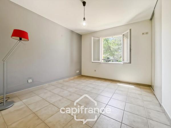 Bienvenue dans votre nouvelle villa familiale et élégante  au Domaine et golf de Pont royal, 4 chambres, 110 m2 , jardin 556 m2