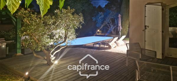 Bienvenue dans votre nouvelle villa familiale et élégante  au Domaine et golf de Pont royal, 4 chambres, 110 m2 , jardin 556 m2