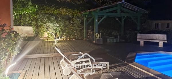 Bienvenue dans votre nouvelle villa familiale et élégante  au Domaine et golf de Pont royal, 4 chambres, 110 m2 , jardin 556 m2