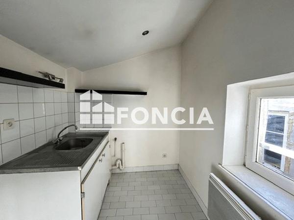 Location Appartement 2 pièces 34.1 m² - 3 PLACE DE LA BALEINE Lyon 69005