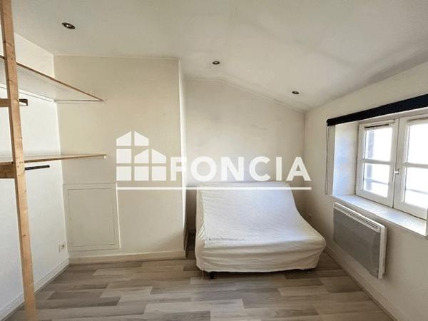 Location Appartement 2 pièces 34.1 m² - 3 PLACE DE LA BALEINE Lyon 69005