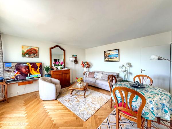 Appartement 3 pièces 63,7m2 - Dernier étage avec vue panoramique sur Royan et aperçu mer