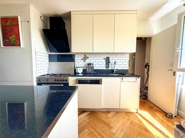 Appartement 3 pièces 63,7m2 - Dernier étage avec vue panoramique sur Royan et aperçu mer