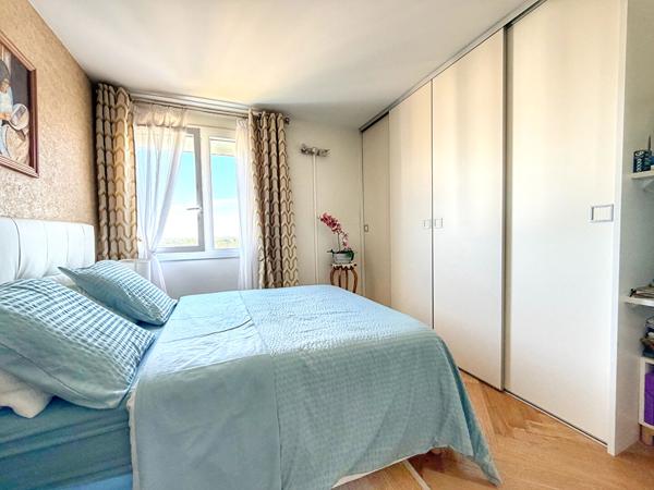 Appartement 3 pièces 63,7m2 - Dernier étage avec vue panoramique sur Royan et aperçu mer