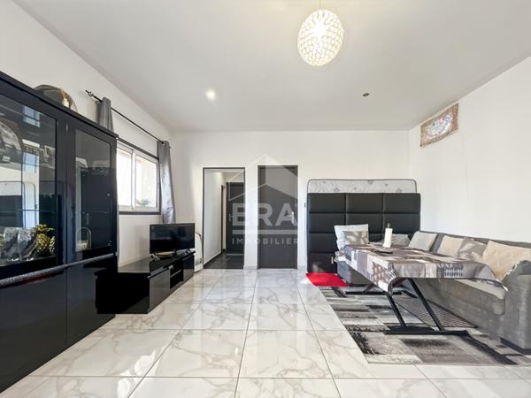 À Vendre T2 65M2 clés en main et 300M2 d'extérieur le village des caillols 13012