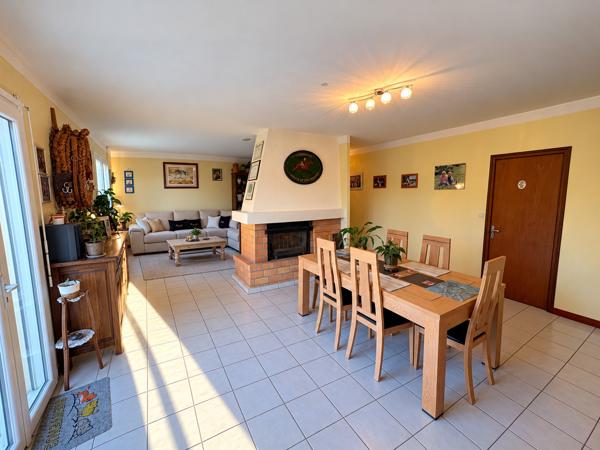Pluvigner – La Maison de Plain-Pied & Son Terrain Équestre de 1,8 Ha Avec Hangar de 200m²