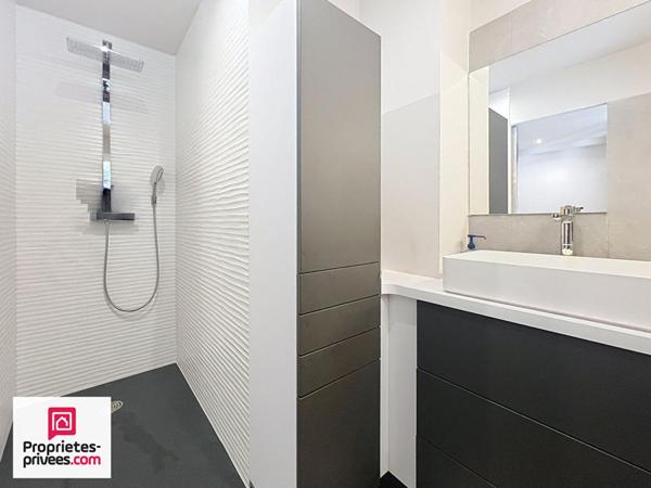 Villa 140 m² sur 2566 m² avec piscine et garage