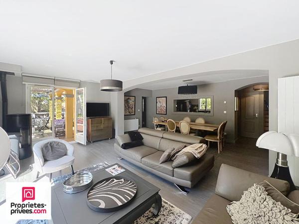 Villa 140 m² sur 2566 m² avec piscine et garage