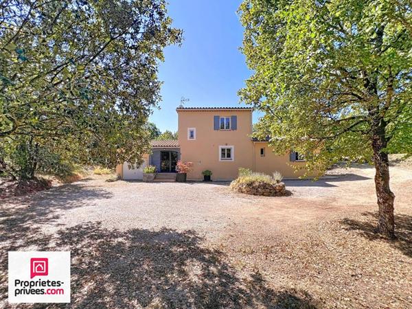 Villa 140 m² sur 2566 m² avec piscine et garage