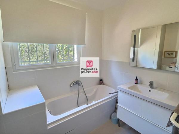 MAISON de Caractère avec Piscine