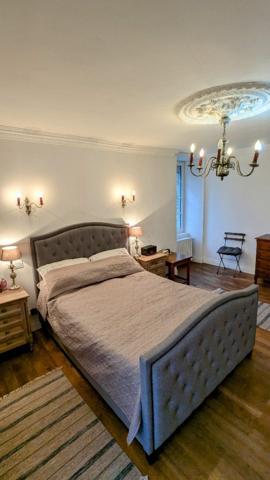 Superbe maison bourgeoise en campagne, 4 chambres et jardin clos.