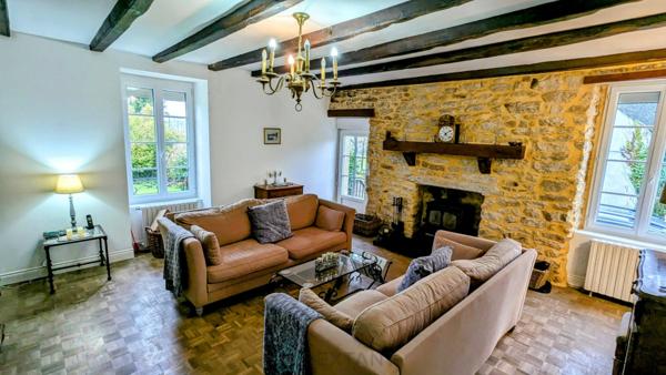 Superbe maison bourgeoise en campagne, 4 chambres et jardin clos.