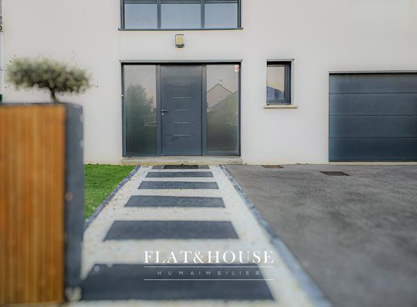 Maison 3ch 102 m2 avec Garage, piscine et terrasse - Saint-Mars-du-Désert