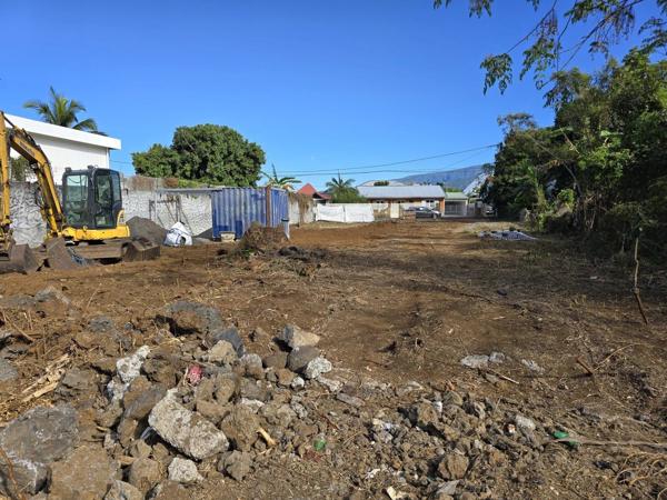 🌴 À VENDRE – Terrain constructible – SAINT-PIERRE / RAVINE DES CABRIS